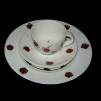 Espresso "rote Rosen" 2-teilig (Abbildung mit Dessertteller, nicht im Preis enthalten)