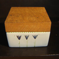 Flache Dose "Duft" mit Walnussdeckel