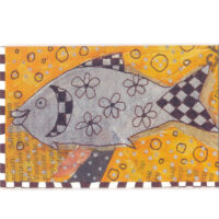 Silberfischchen auf gelbem Grund