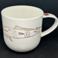 Großer Henkelbecher "Katzenhaie"